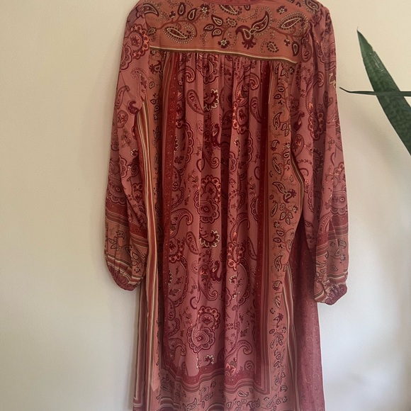 Aritzia Wilfred woman’s Solene Paisley tunic dress - Picture 12 of 16